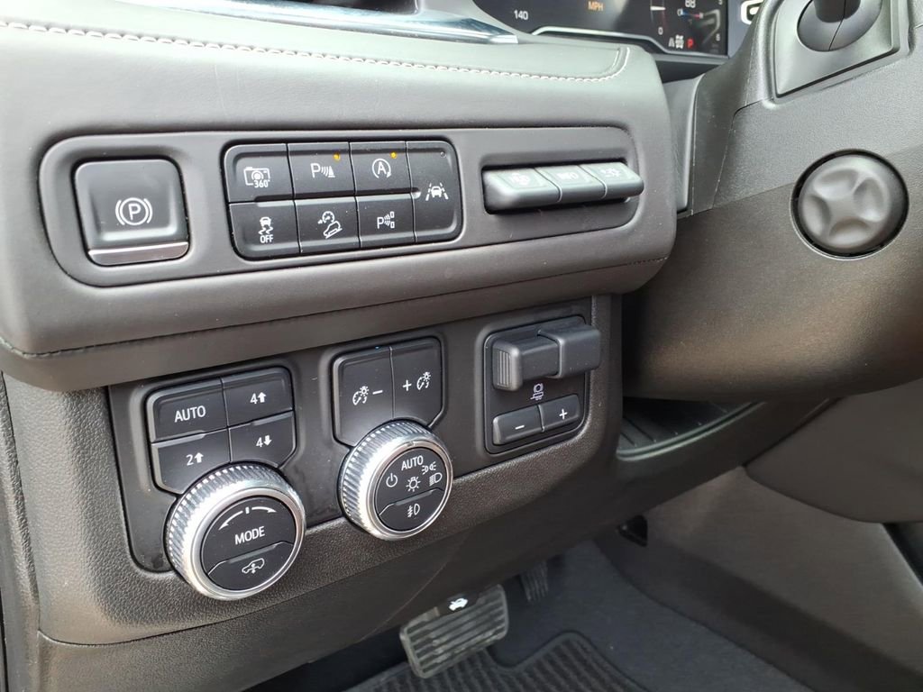 Certified 2023 GMC Yukon Denali Ultimate image 23
