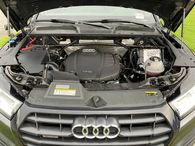 Used 2020 Audi Q5 2.0T Titanium Premium Plus AWD/4WD image 32