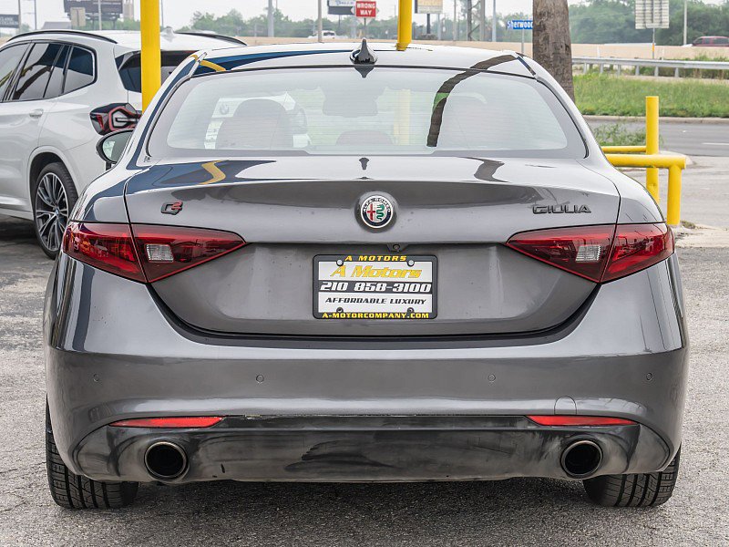Used 2021 Alfa Romeo Giulia Sprint w/ Nero Edizione RWD image 6