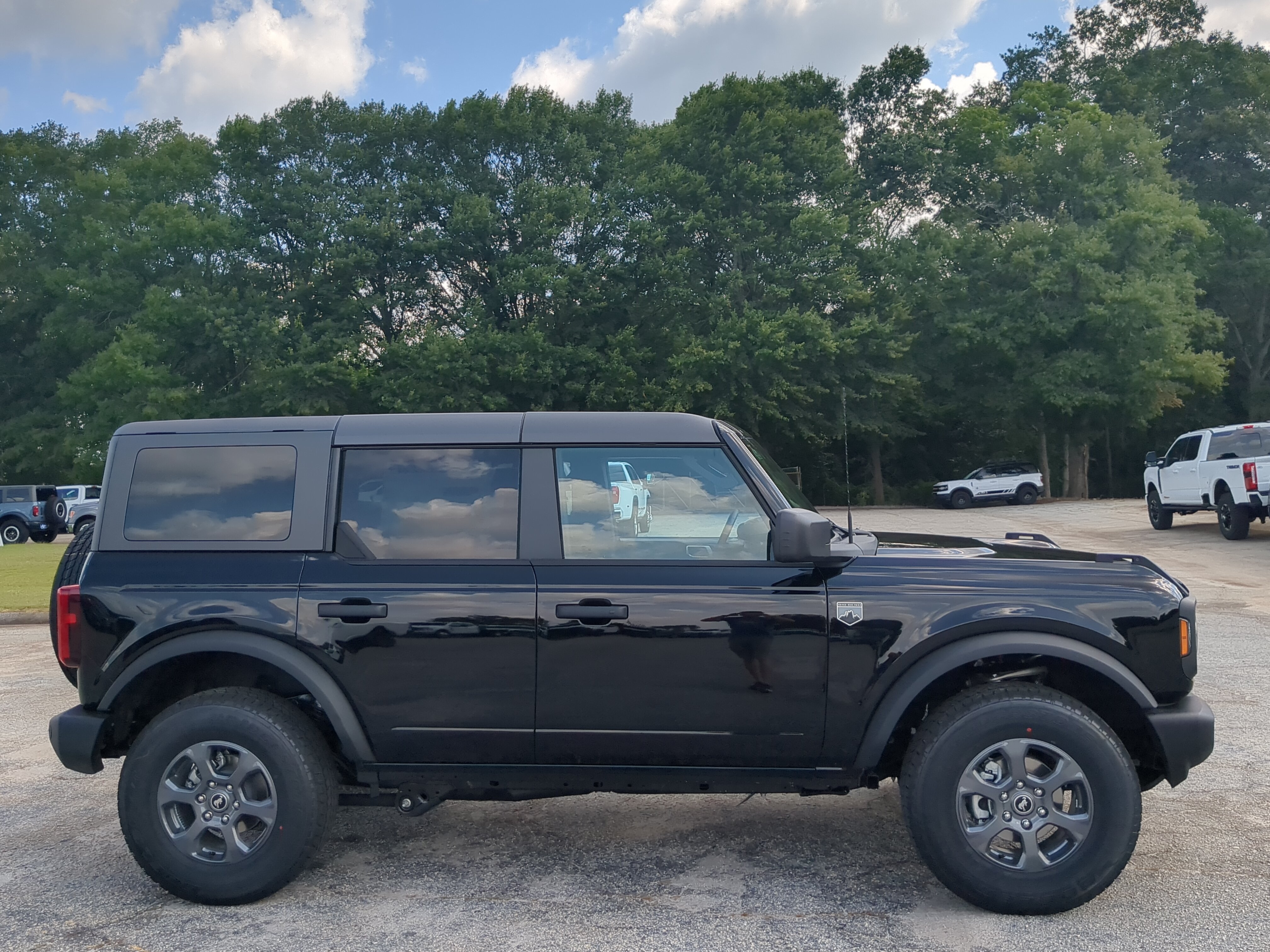 New 2026 Ford Bronco Big Bend AWD/4WD image 2