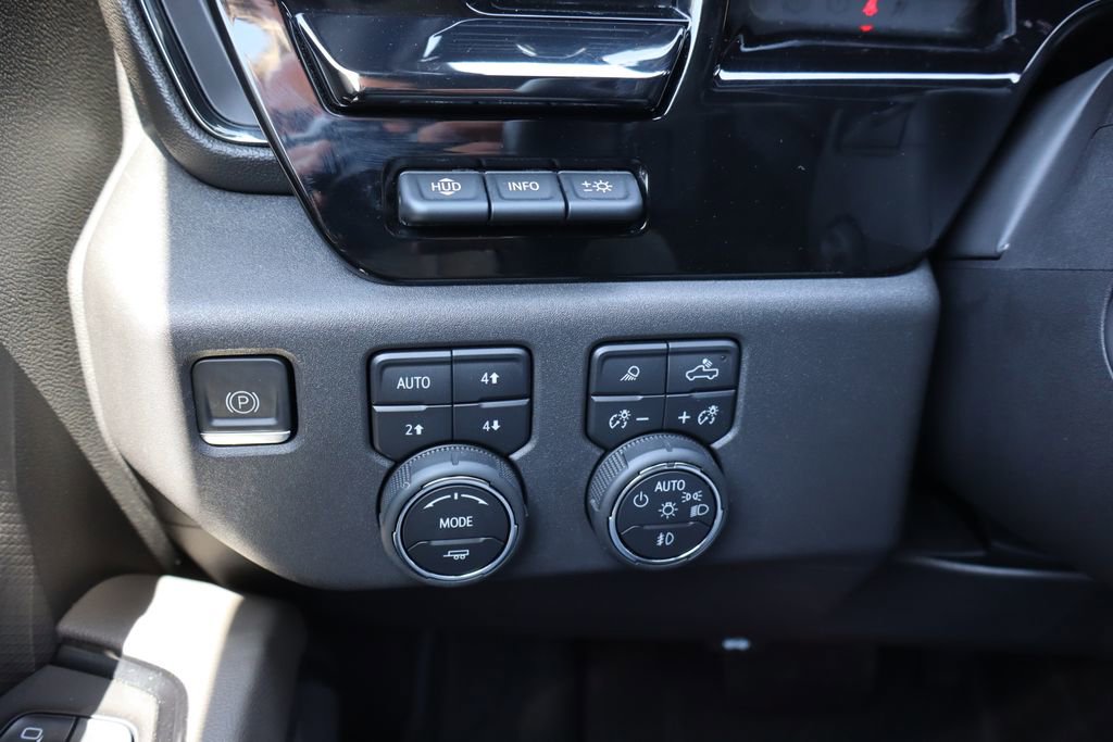 Used 2023 Chevrolet Silverado 1500 ZR2 w/ Technology Package AWD/4WD image 12