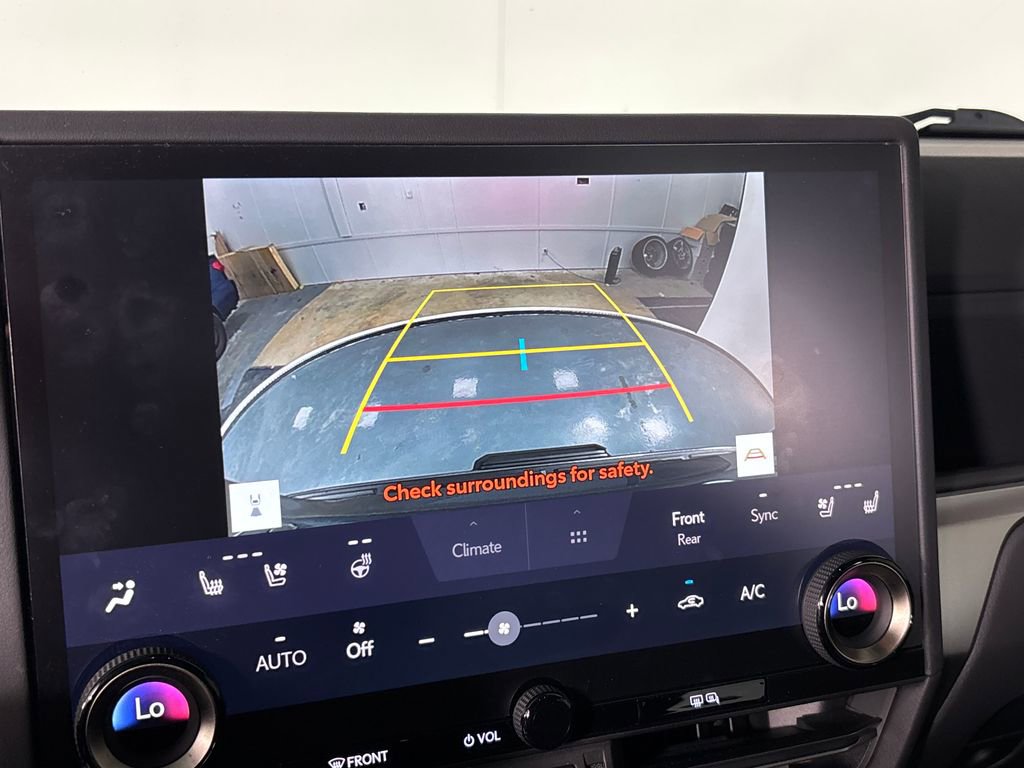 Used 2024 Lexus GX 550 w/ Cold Area Package image 21