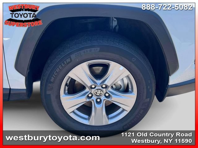 Used 2025 Toyota RAV4 XLE w/ Weather Package AWD/4WD image 12