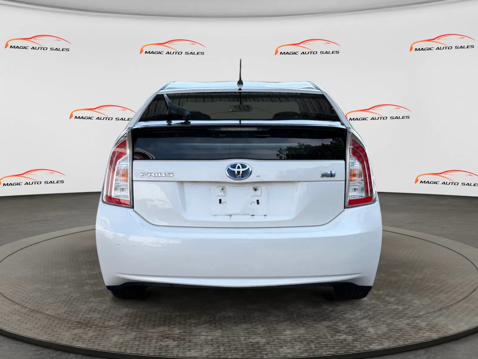 Used 2013 Toyota Prius Two FWD image 7