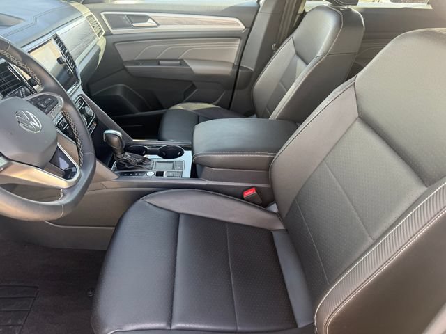 Used 2023 Volkswagen Atlas Cross Sport SE FWD image 9