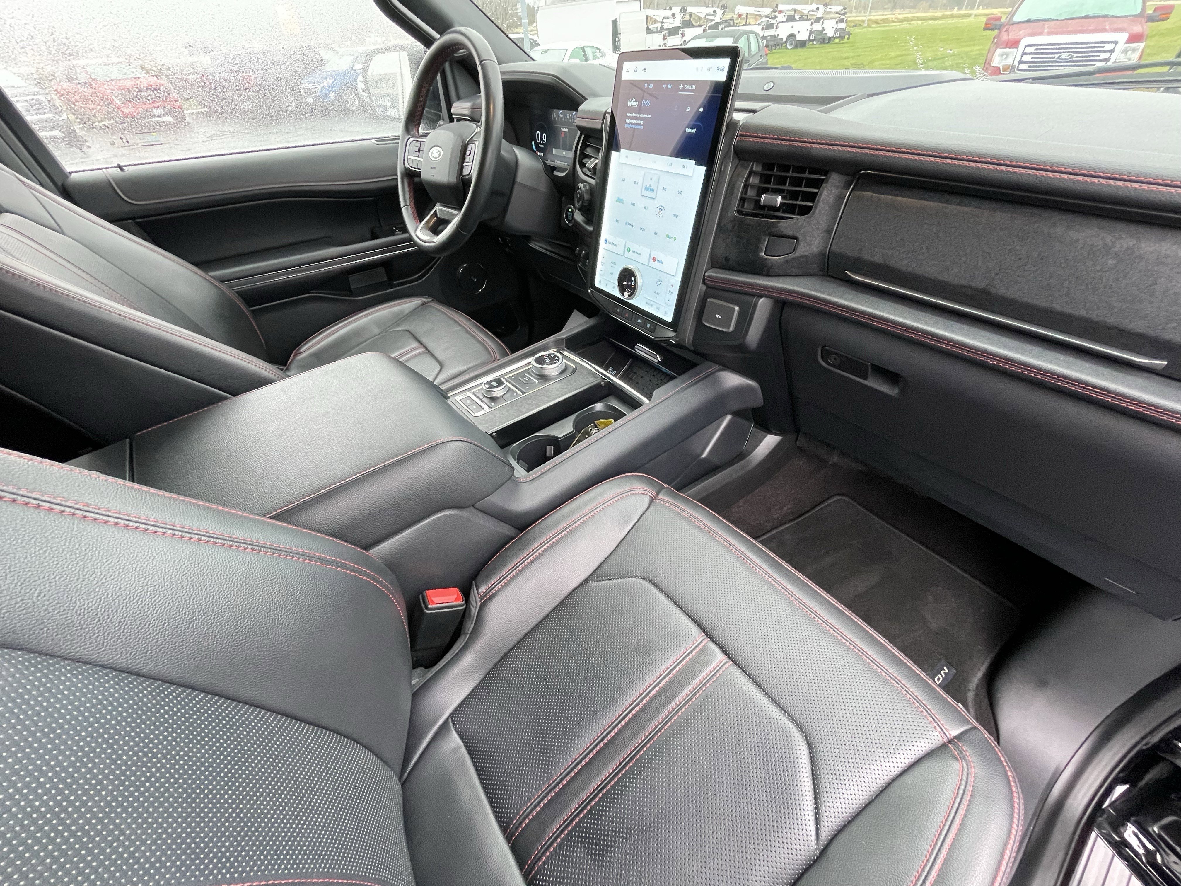 Used 2023 Ford Expedition Limited image 41