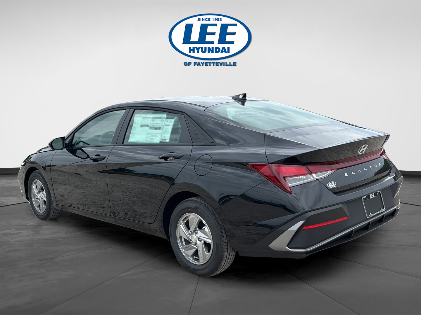 New 2026 Hyundai Elantra SE FWD image 5