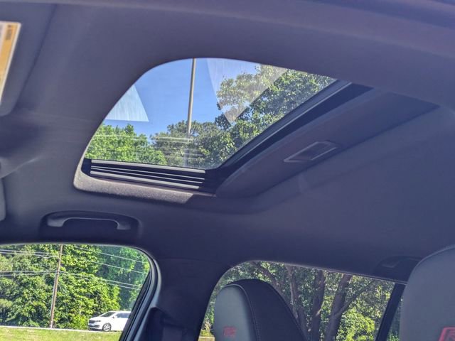 New 2026 Chevrolet Trax RS w/ Sunroof Package FWD image 12