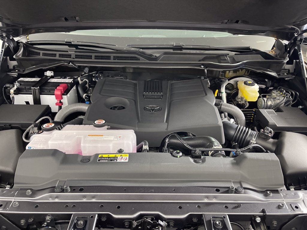 New 2026 Toyota Tundra Platinum AWD/4WD image 9