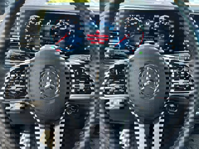 Used 2020 Mercedes-Benz GLE 350 4MATIC image 24