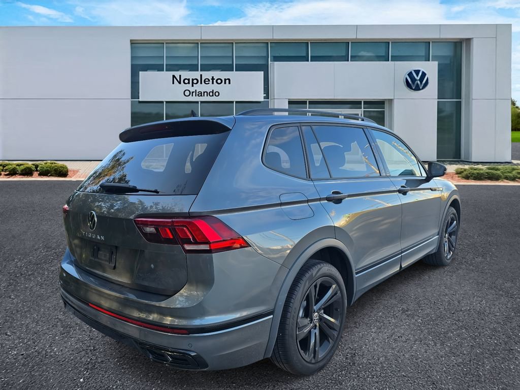 Used 2024 Volkswagen Tiguan SE R-Line image 6