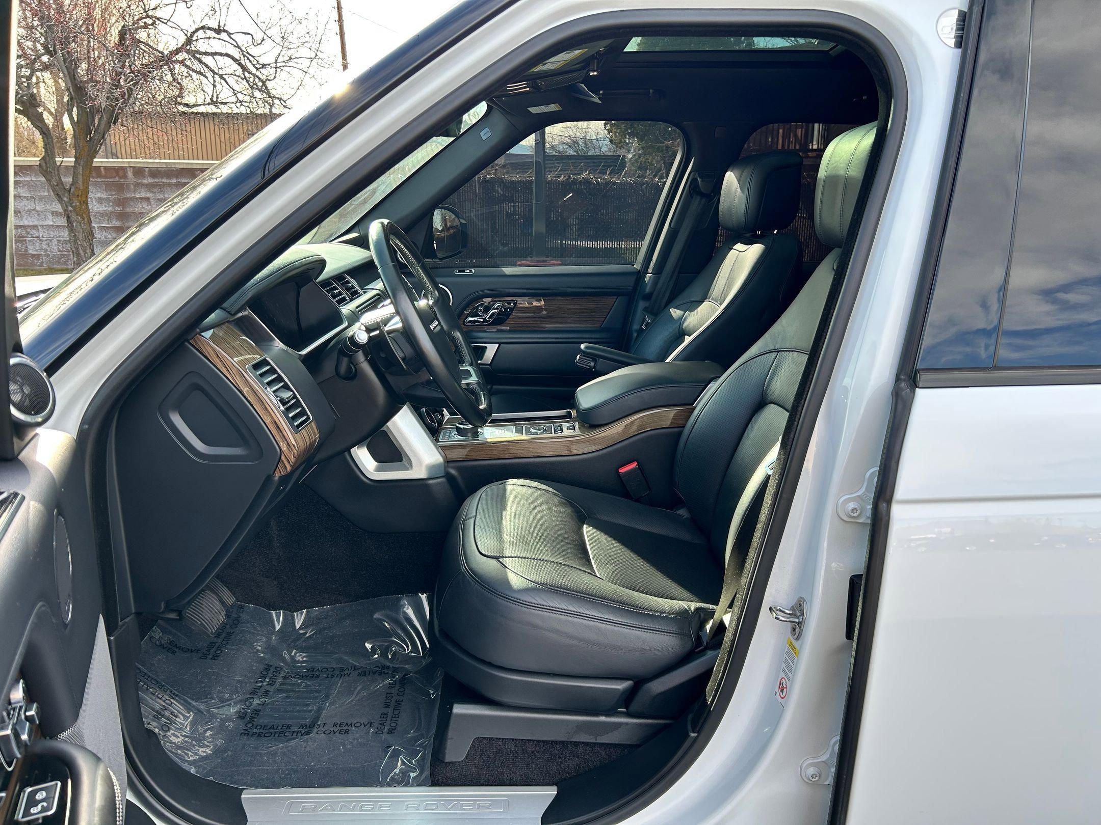 Used 2018 Land Rover Range Rover HSE AWD/4WD image 12