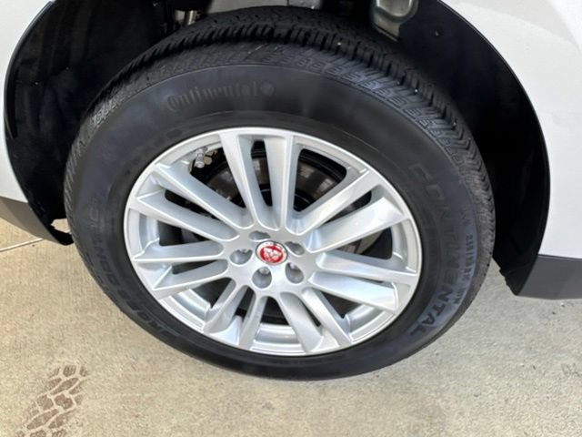 Used 2017 Jaguar F-PACE Prestige AWD/4WD image 37