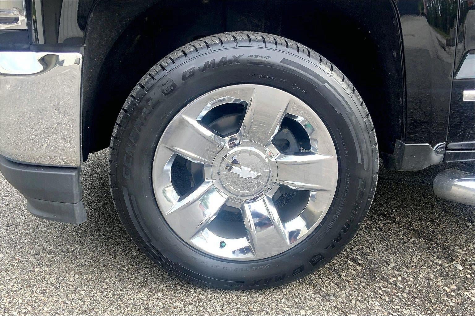 Used 2018 Chevrolet Silverado 1500 LTZ w/ Sport Package AWD/4WD image 9