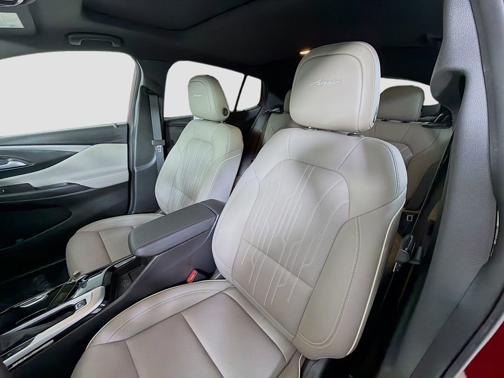 Used 2024 Buick Envista Avenir image 13