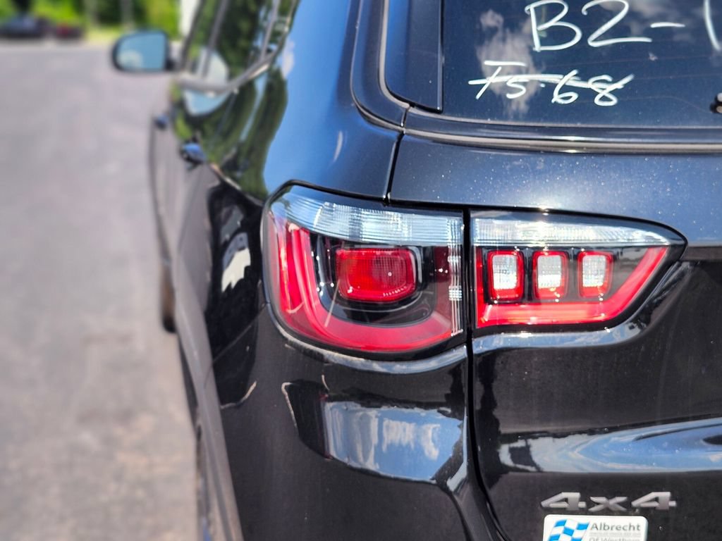 New 2026 Jeep Compass Limited AWD/4WD image 9