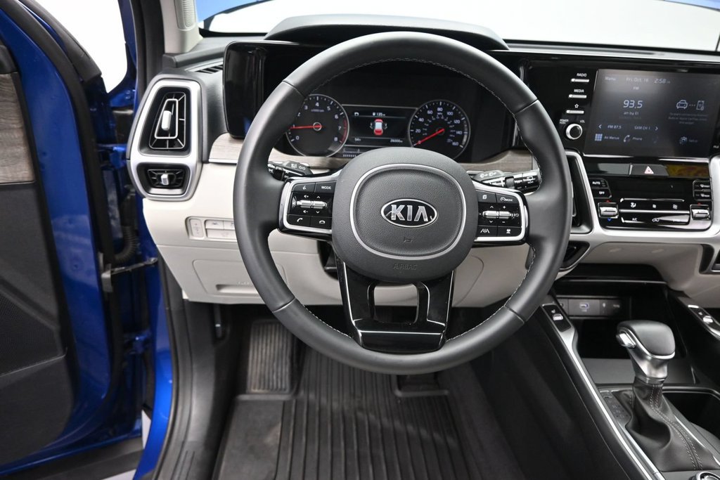 Certified 2021 Kia Sorento EX w/ Panoramic Sunroof Package FWD image 37
