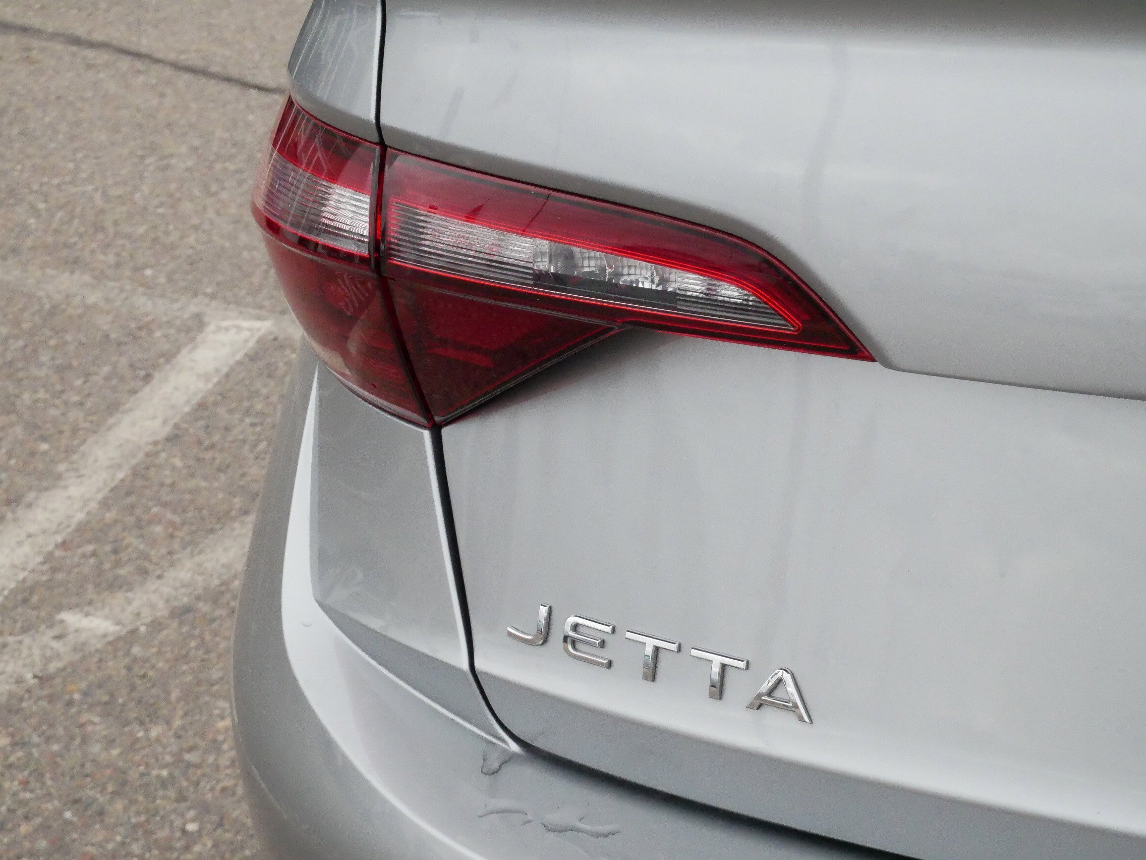 Certified 2024 Volkswagen Jetta SE image 17