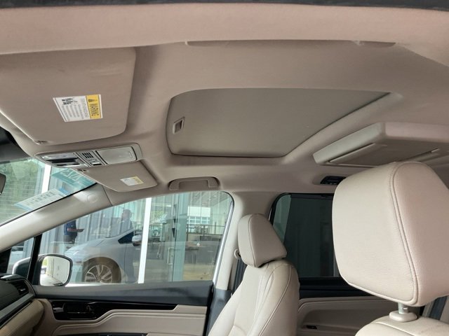 Used 2023 Honda Odyssey Touring image 8