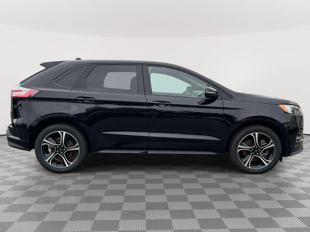Used 2023 Ford Edge ST w/ Cargo Accessory Package AWD/4WD image 9