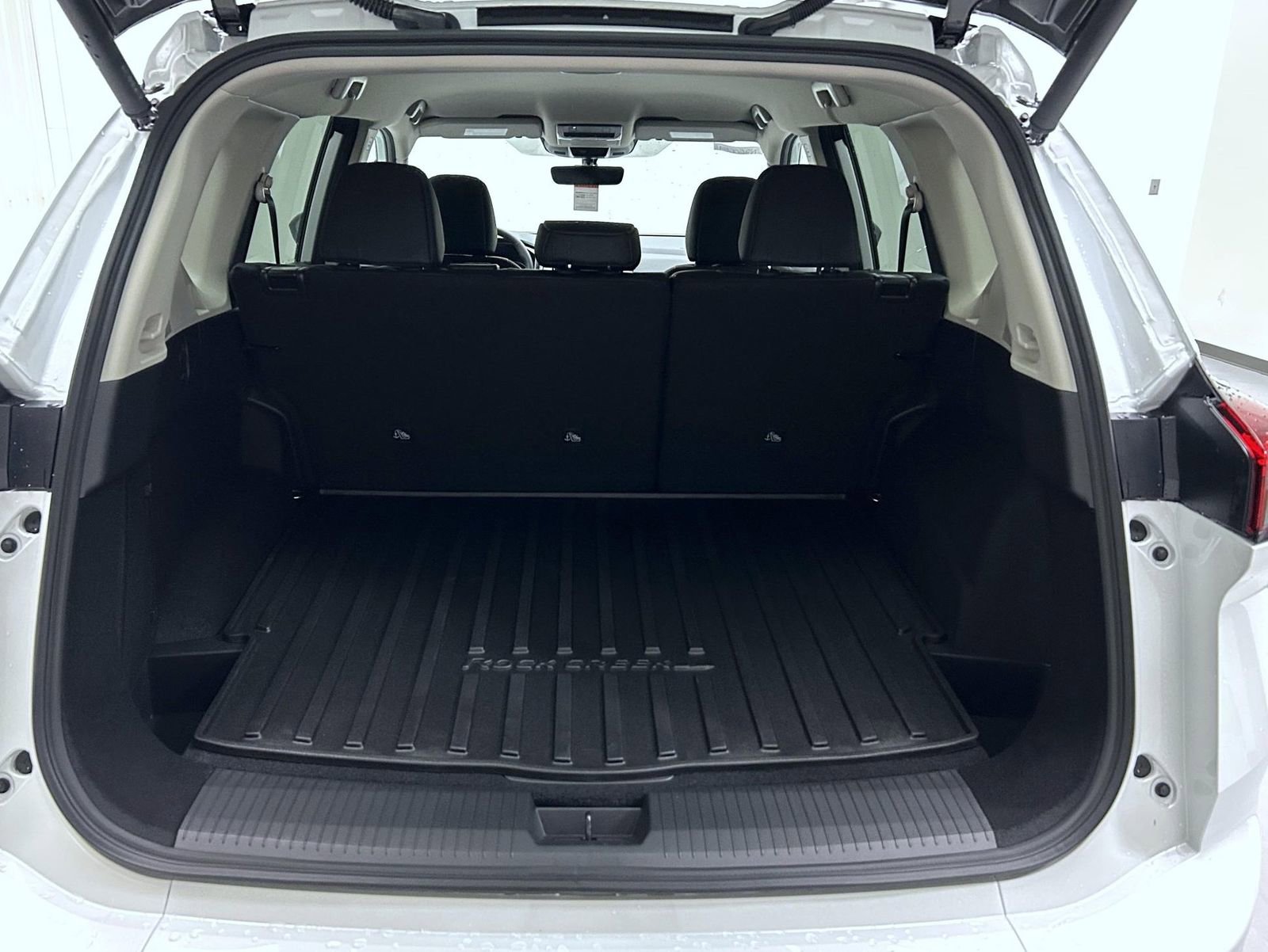 New 2026 Nissan Rogue SV image 10