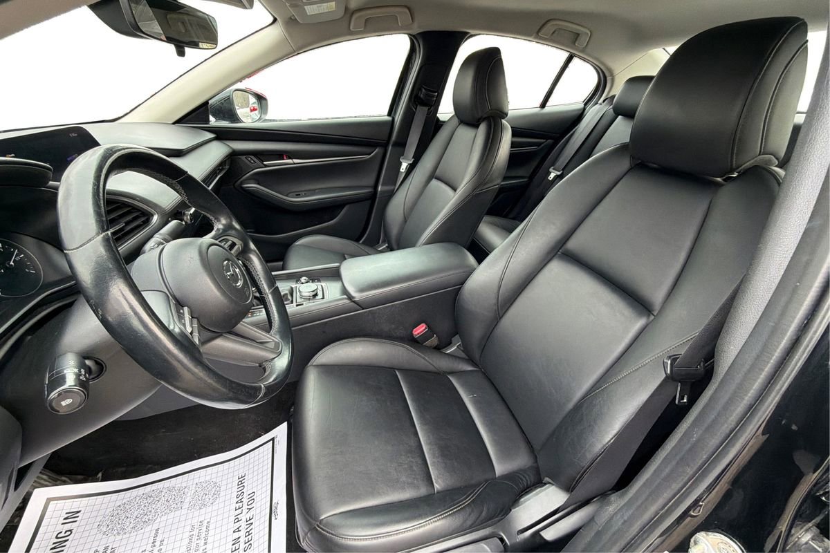 Used 2021 MAZDA MAZDA3 s image 9