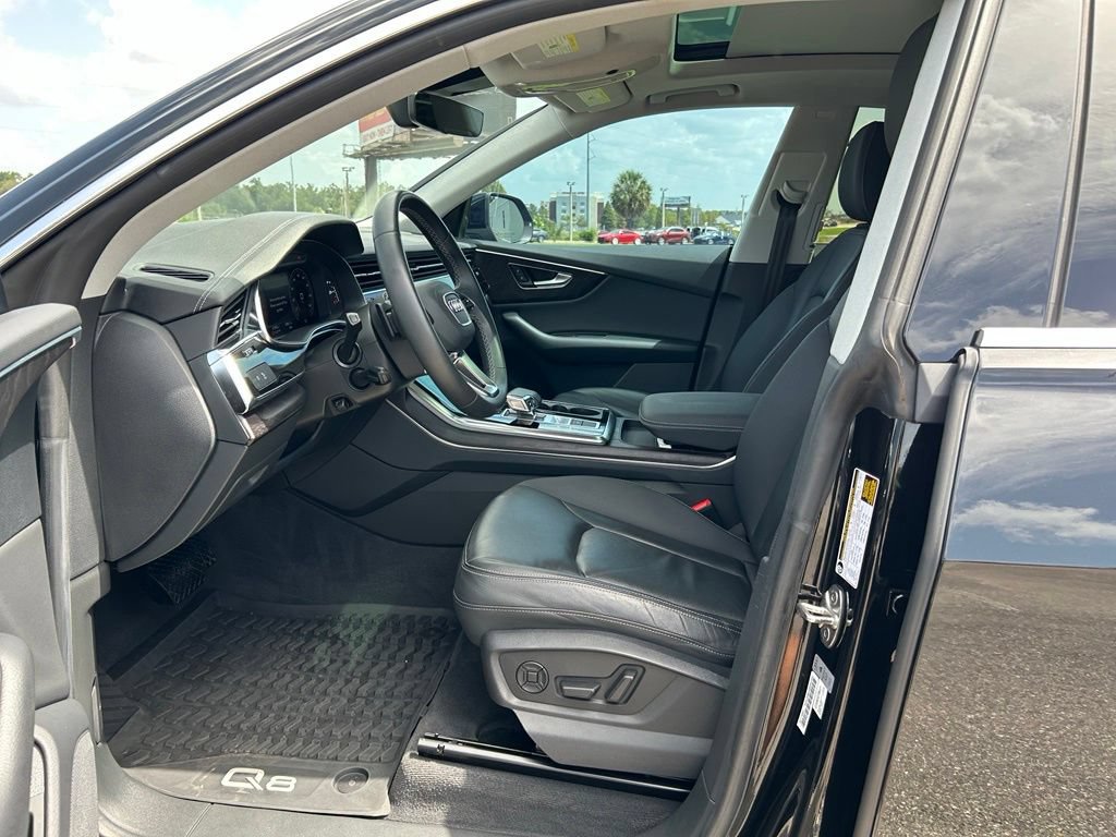 Used 2023 Audi Q8 Premium w/ Convenience Package AWD/4WD image 15