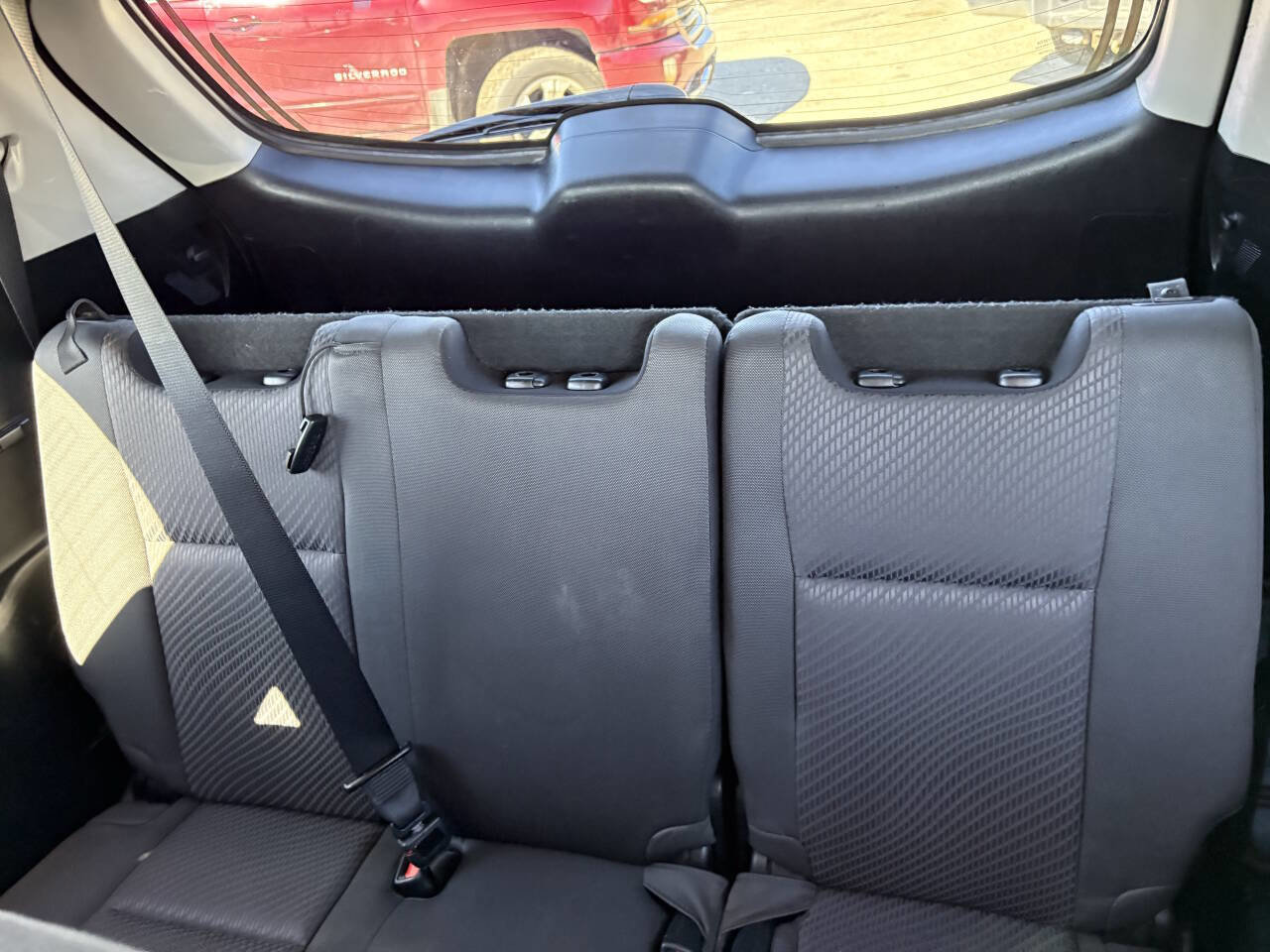 Used 2018 Toyota Highlander LE image 14