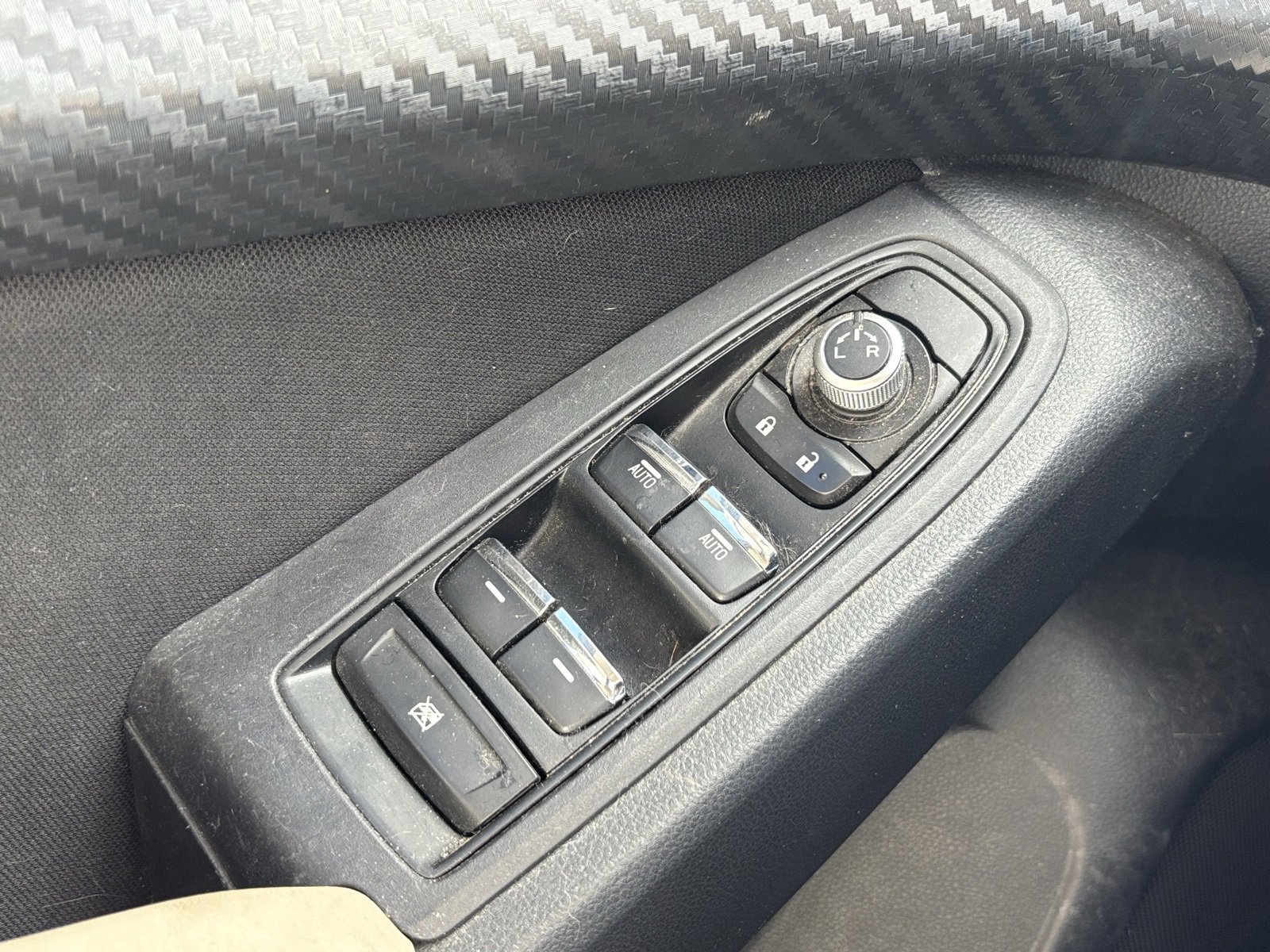 Used 2023 Subaru Ascent Premium w/ Convenience Package image 9