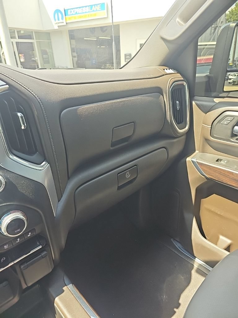Used 2021 GMC Sierra 2500 SLT w/ SLT Convenience Package AWD/4WD image 13