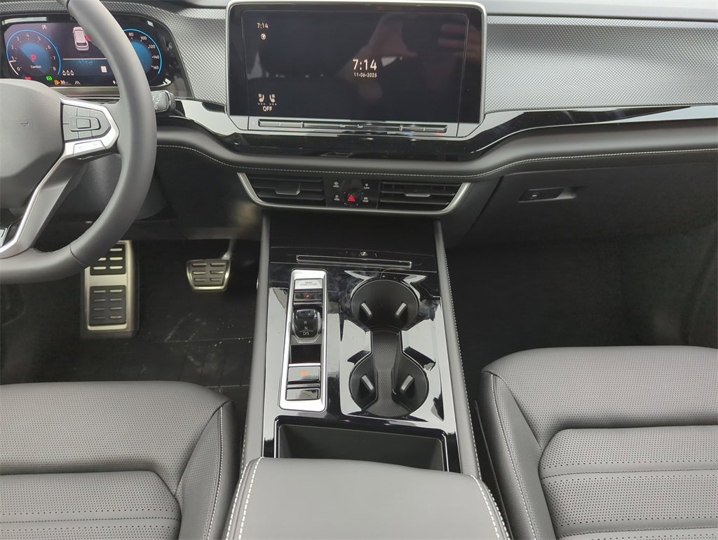 New 2026 Volkswagen Atlas Cross Sport SEL R-Line image 23