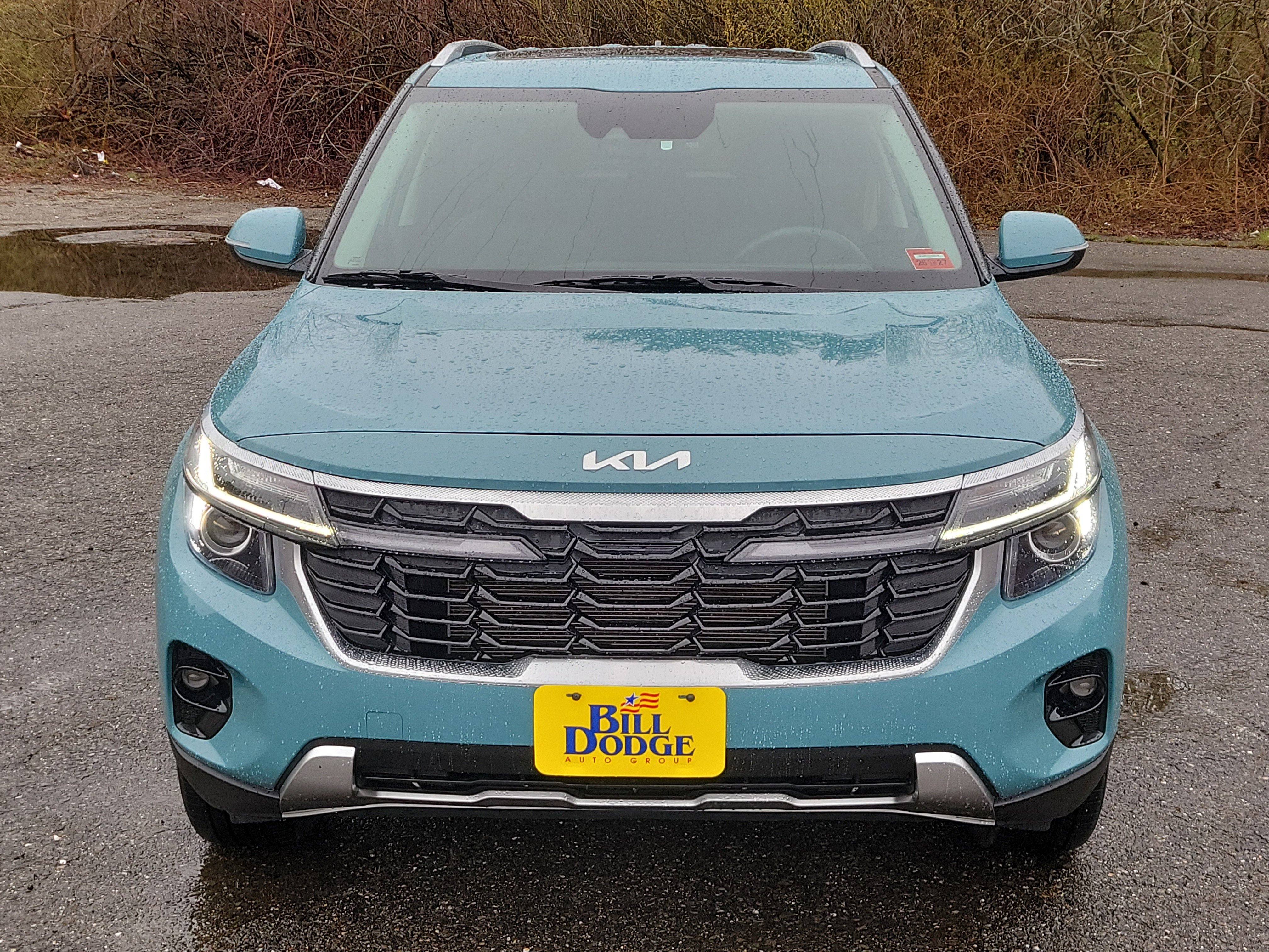 Used 2024 Kia Seltos EX AWD/4WD image 2