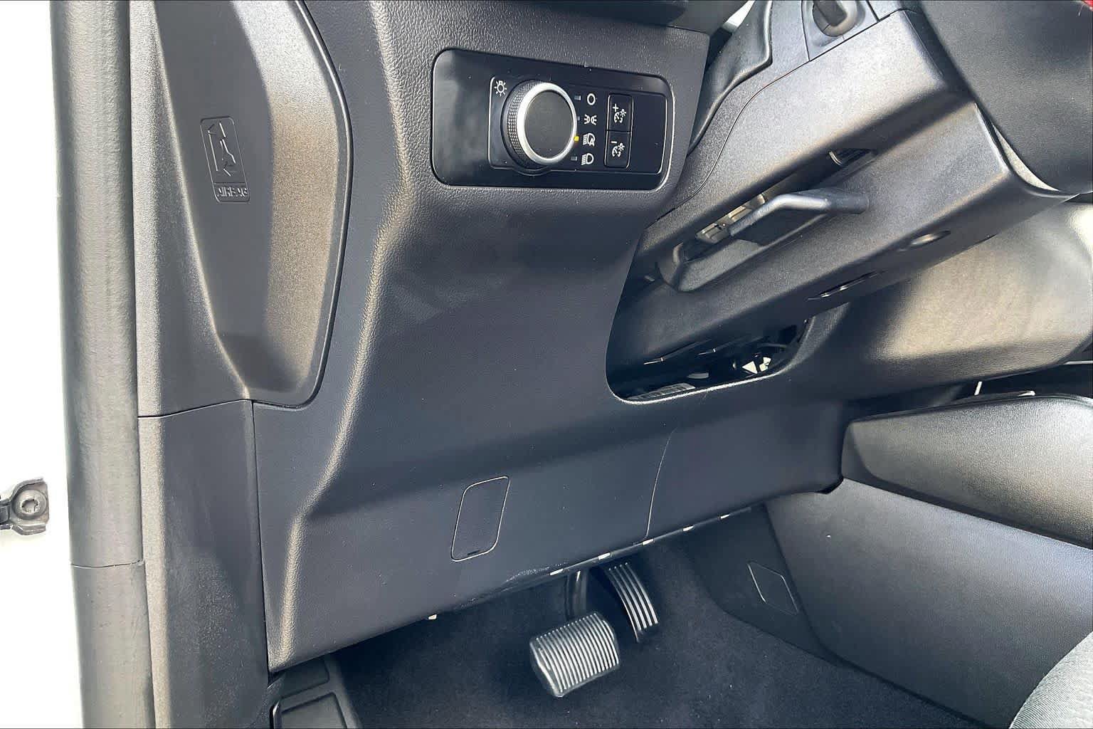 Used 2025 Ford Escape ST-Line FWD image 35