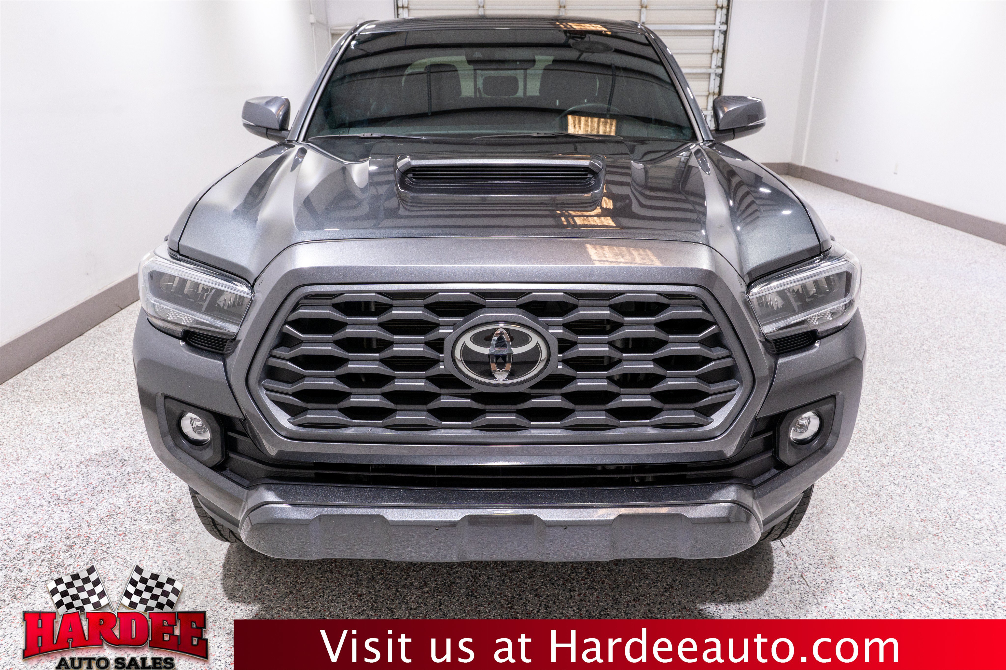 Used 2023 Toyota Tacoma TRD Sport AWD/4WD image 7