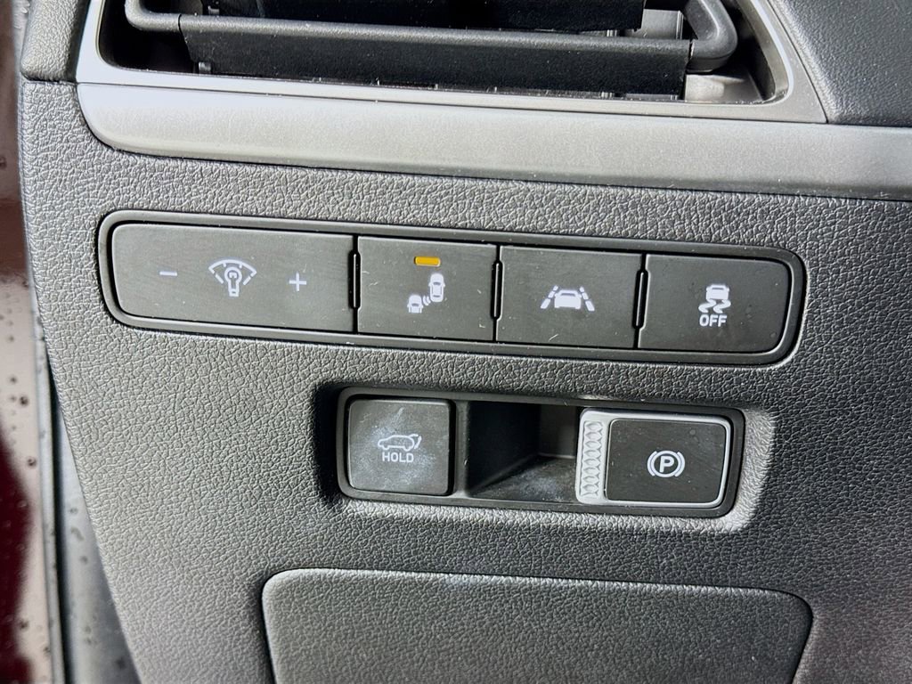 Used 2021 Hyundai Palisade SEL w/ Winter Package AWD/4WD image 17