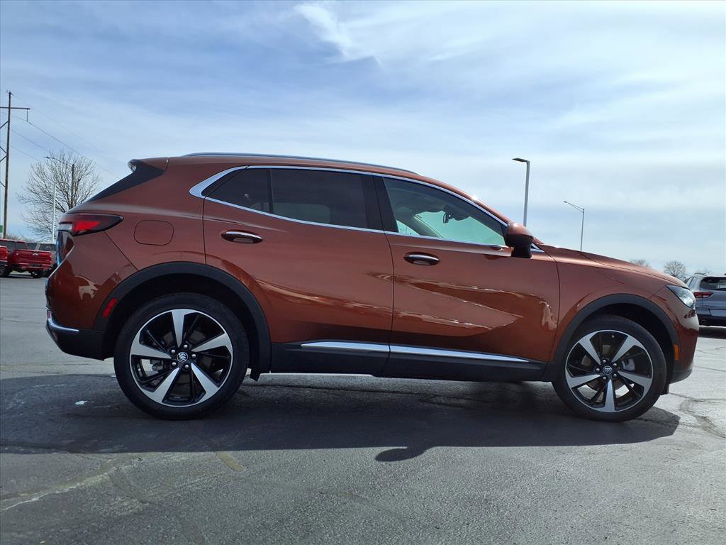 Used 2022 Buick Envision Essence w/ Technology Package I image 35