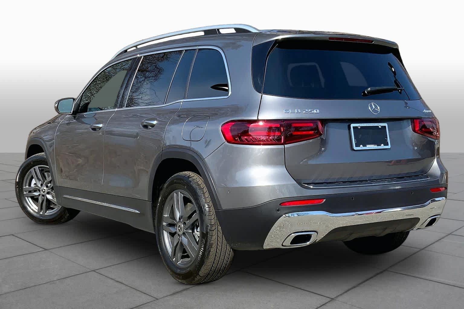 New 2026 Mercedes-Benz GLB 250 4MATIC image 16