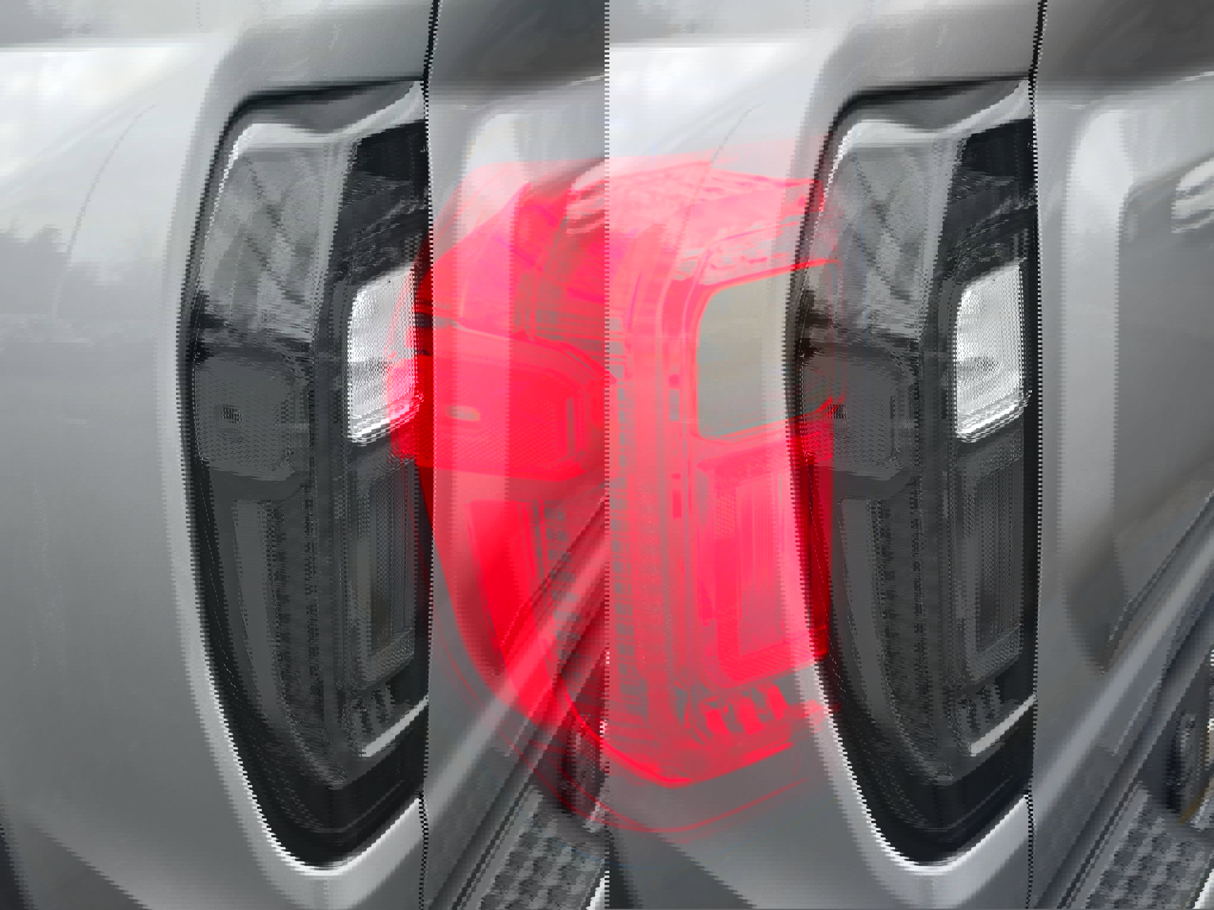 Used 2024 GMC Canyon AT4X image 33