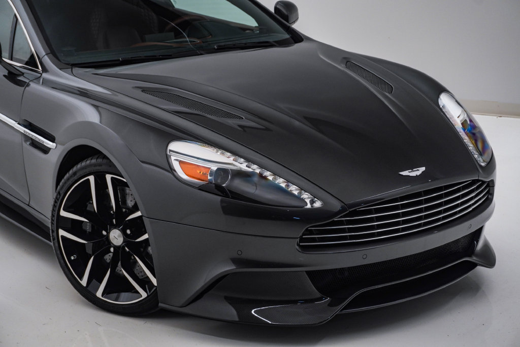 Used 2015 Aston Martin Vanquish Coupe RWD image 4
