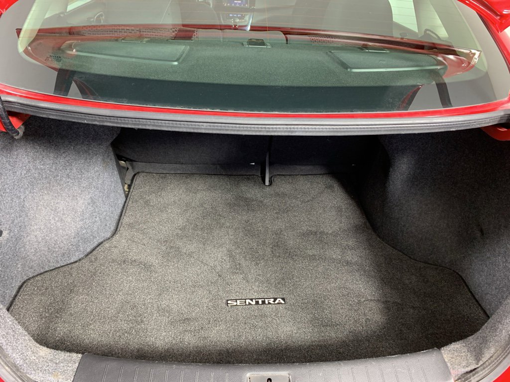 Used 2019 Nissan Sentra SR image 35