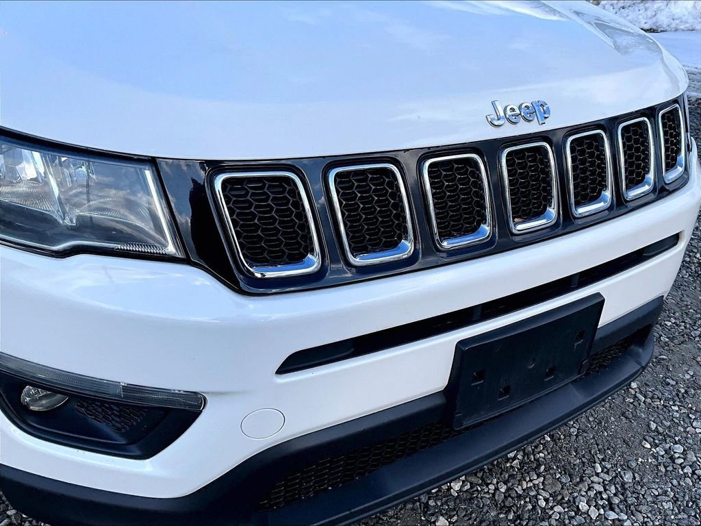 Used 2018 Jeep Compass Latitude w/ Popular Equipment Group image 25