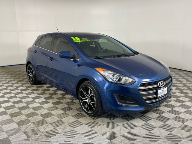 Used 2016 Hyundai Elantra GT FWD image 17