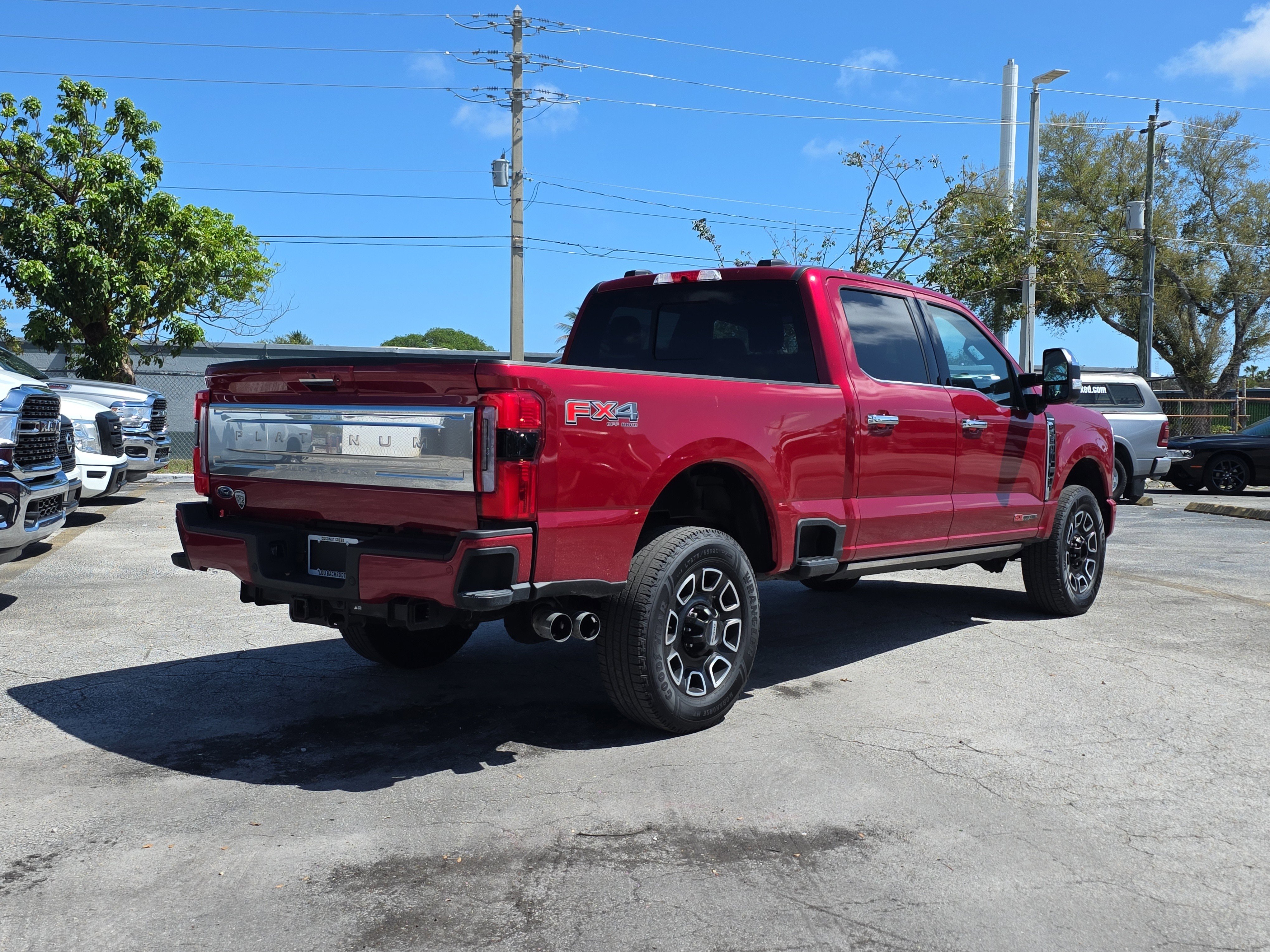 Used 2024 Ford F350 Platinum w/ FX4 Off-Road Package image 7