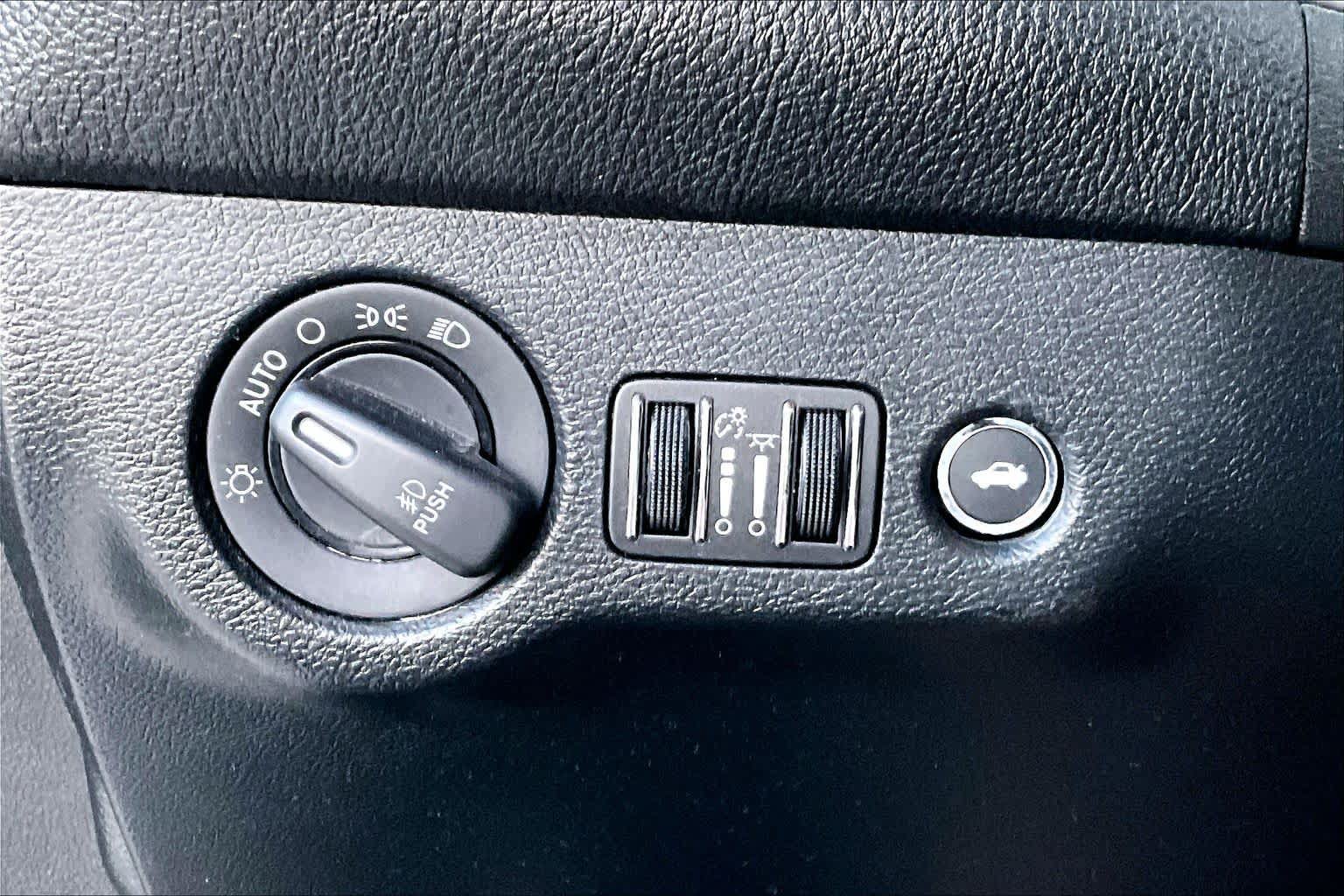 Used 2018 Dodge Challenger SXT Plus RWD image 26
