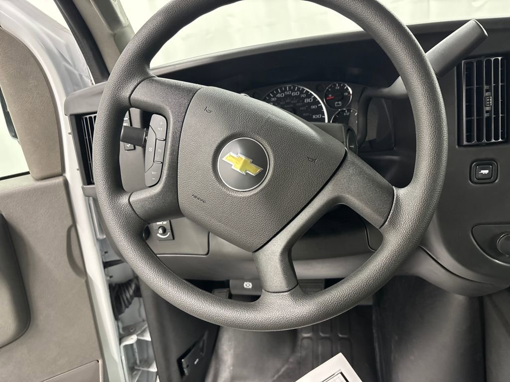 New 2024 Chevrolet Express 3500 Extended RWD image 14