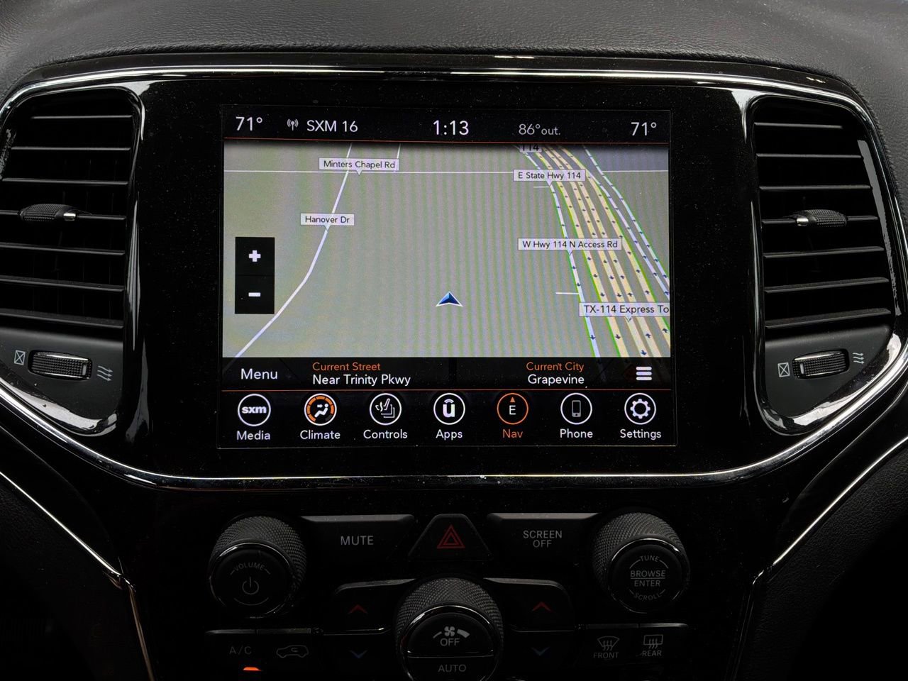 Used 2021 Jeep Grand Cherokee Limited AWD/4WD image 34