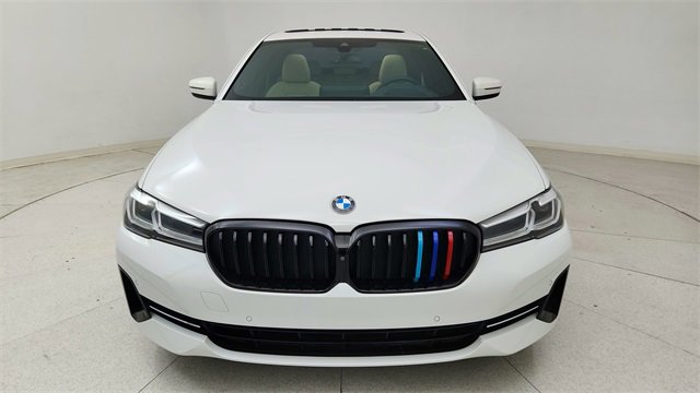 Used 2021 BMW 530i w/ Premium Package image 2