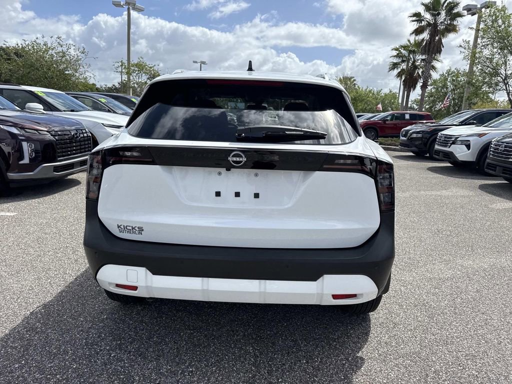 Used 2026 Nissan Kicks SV FWD image 5