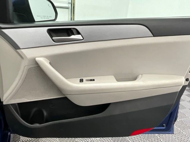 Used 2019 Hyundai Sonata SE image 12