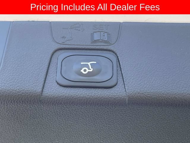 Used 2015 Ford C-MAX SEL w/ Equipment Group 302A FWD image 15